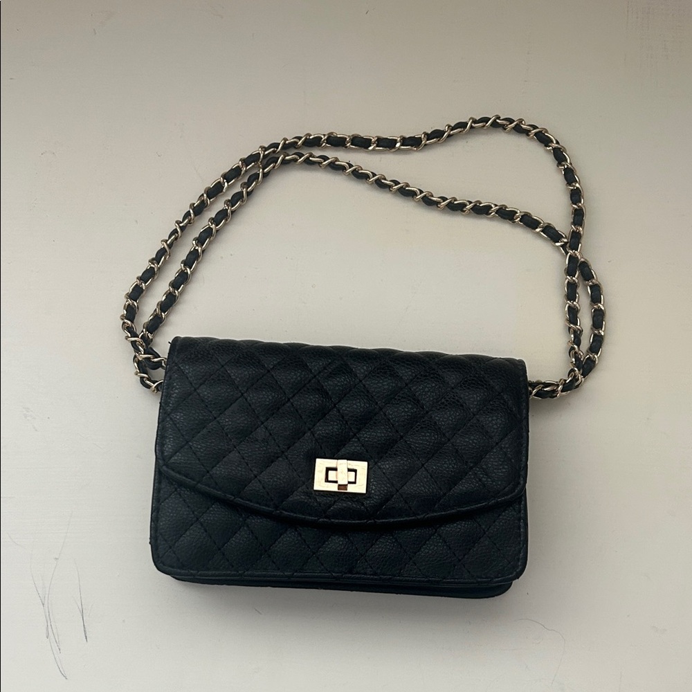 NWT Urban Expressions Black Quilted Chain Purse